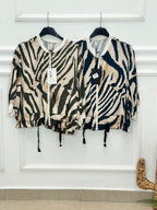 BOMBER SATINADA ESTAMPADA